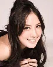 曹思诗资料,才华横溢的文艺新星