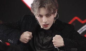 嘉羿家世背景,出身名门，成就非凡人生